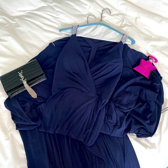 Stunning Backless JOVANI Gown - Picture 7 of 10